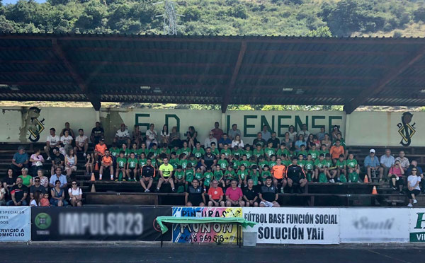 El Lenense cierra el año deportivo con un apoyo a la campaña “Fútbol Base, Función Social”