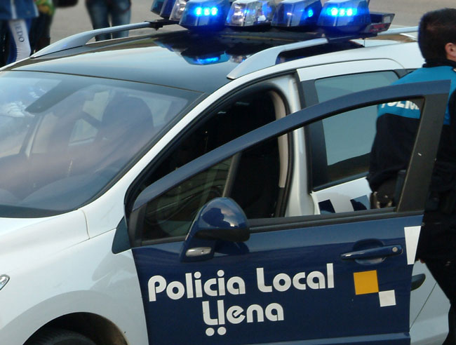Quejas ciudadanas ante el “exceso de celo” de los nuevos agentes incorporados a la Policía Local de Lena