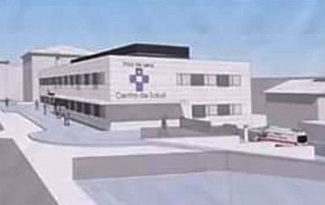 Duras críticas al anuncio de que el proyecto del Centro de Salud de La Pola será presentado “en breves semanas”